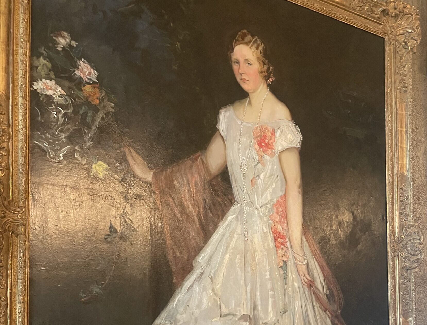Princes Juliana met een diamanten sautoir. Het favoriete collier van de 'roaring twenties'